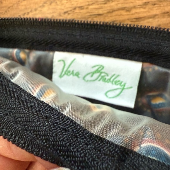 Vera Bradley Kensington
Paisley Laptop Bag or Tote, with small plastic lined bag - Picture 5 of 15
